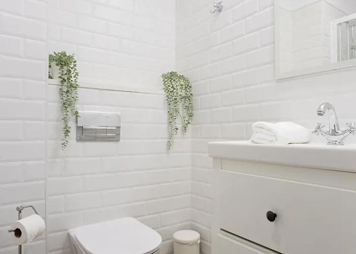 Bright & Stylish Flat In Trendy Grcia Barcellona