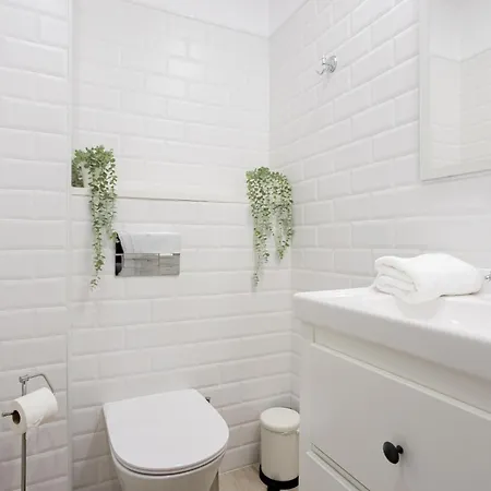 Bright & Stylish Flat In Trendy Grcia * Barcelona