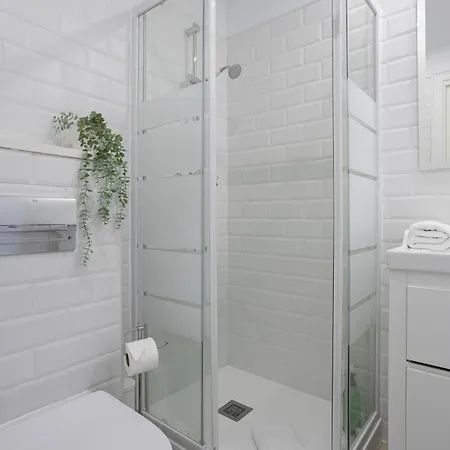 Bright & Stylish Flat In Trendy Grcia Barselona